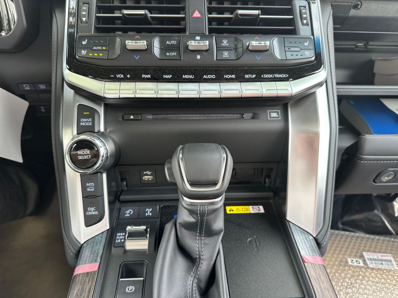 تويوتا لاند كروزر 2024 LC300 VXR 3.3 DSL