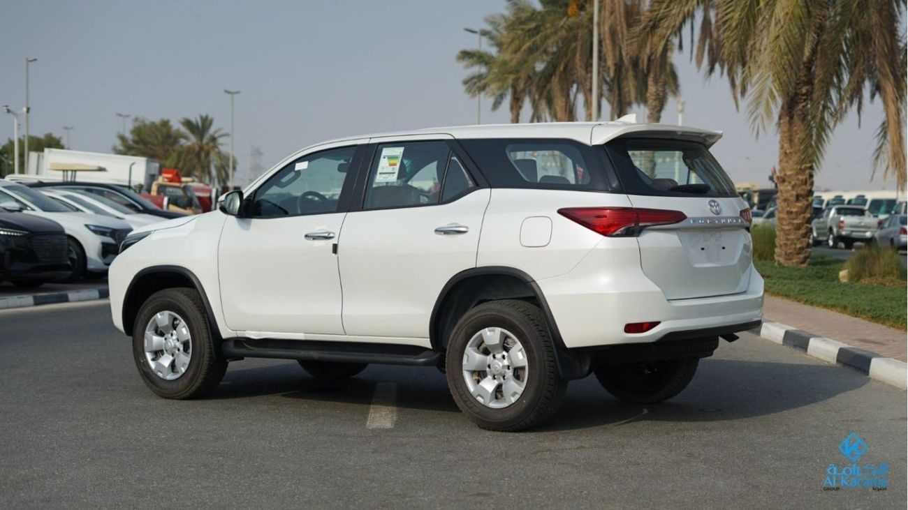 Toyota Fortuner 2.4L DIESEL Engine | 17'Steel Wheels with Cover | 8" DISPLAY AUDIO | GCC Specs