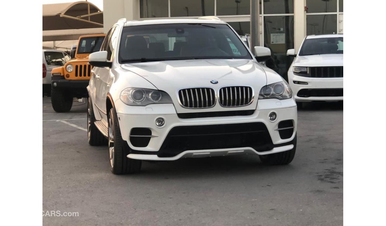 BMW X5 Bmw X5 model 2013 GCC car prefect condition full option low mileage panoramic roof leather seats bac