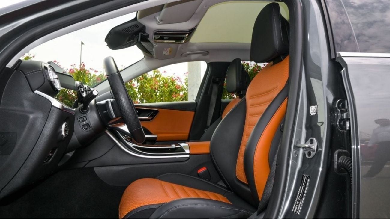 مرسيدس بنز C 300 Std Perfect Condition | Mercedes-Benz C300 2.0L | Panorama 360 degree cameras, With Warranty  | 2022