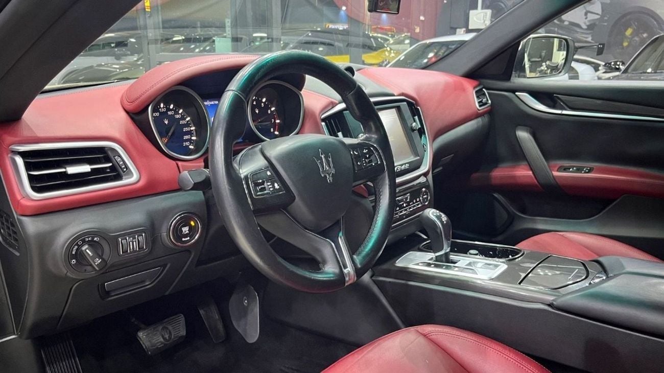 مازيراتي جيبلي STD Maserati Ghibli 2015