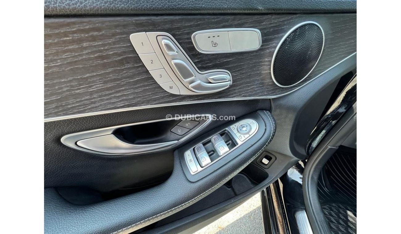 Mercedes-Benz C 300 Std MERCEDES BENZ C300 AMG 2019 KIT C63 WITH DEALER WARRANTY