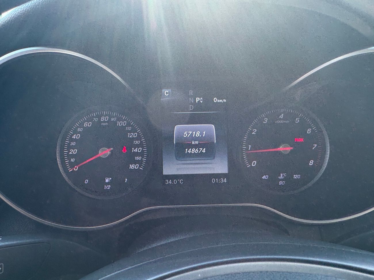 Mercedes-Benz C 300 Std 2.0L (241 HP)