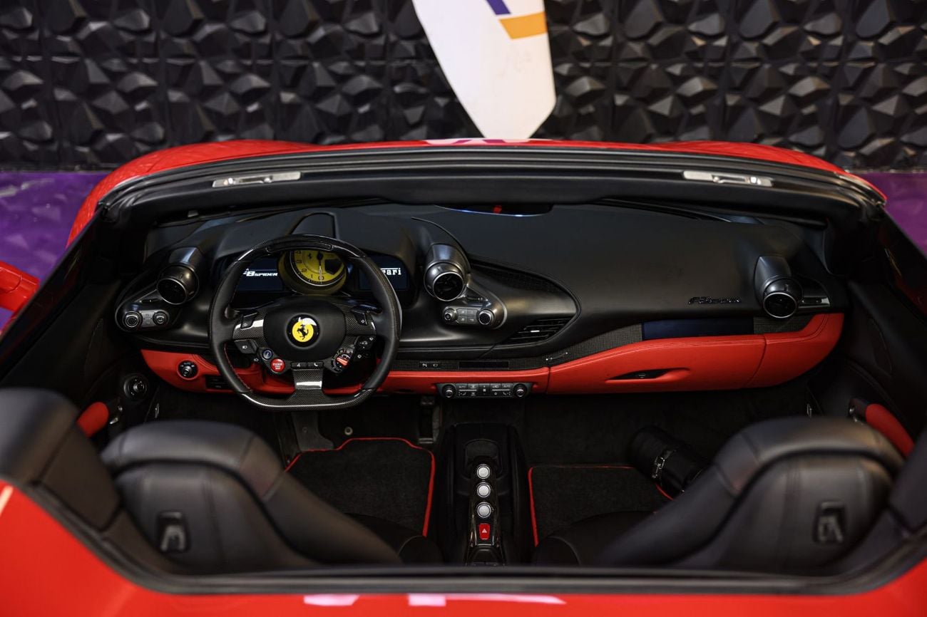 Ferrari F8 Spider STD Ferrari F8 Spider V8 Turbo HELE