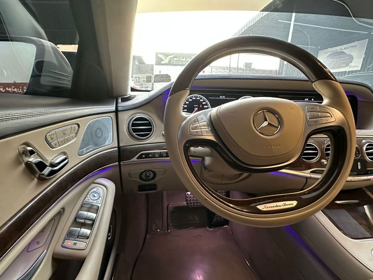 مرسيدس بنز S 550 V8 - 4.7L