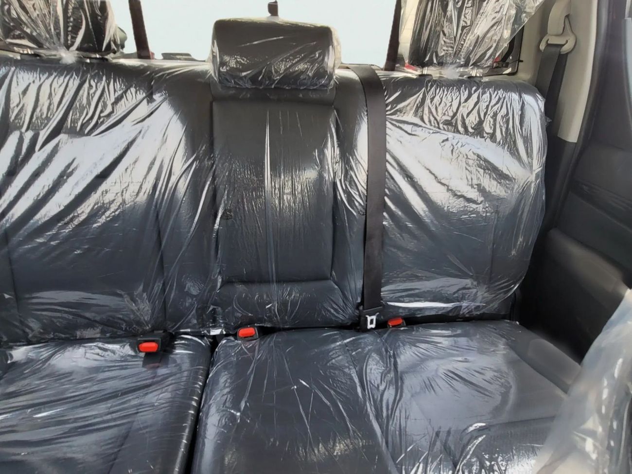 Toyota Hilux 4X4 (2.8L) DIESEL RIGHT HAND (RHD)