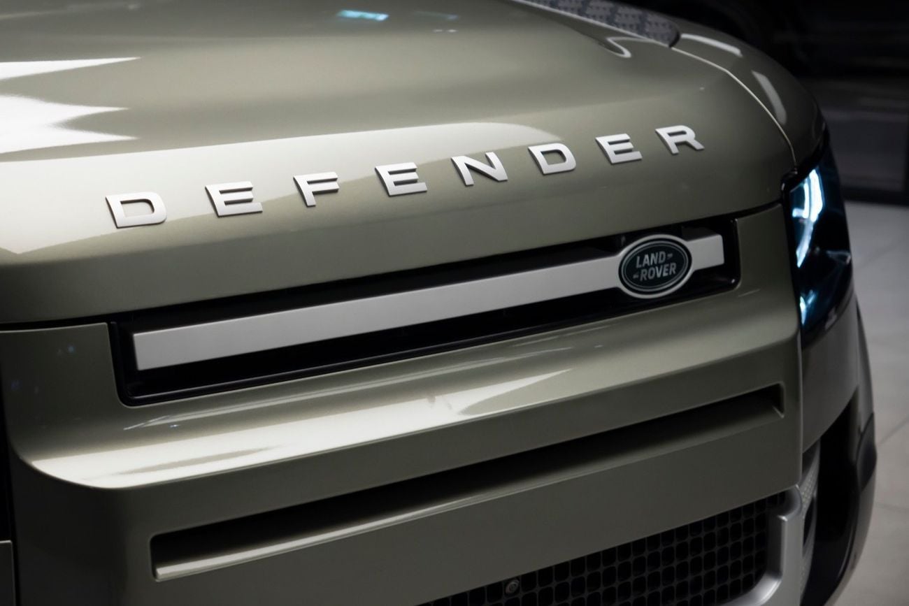 Land Rover Defender P300 110 SE 2.0L (5 Seater)