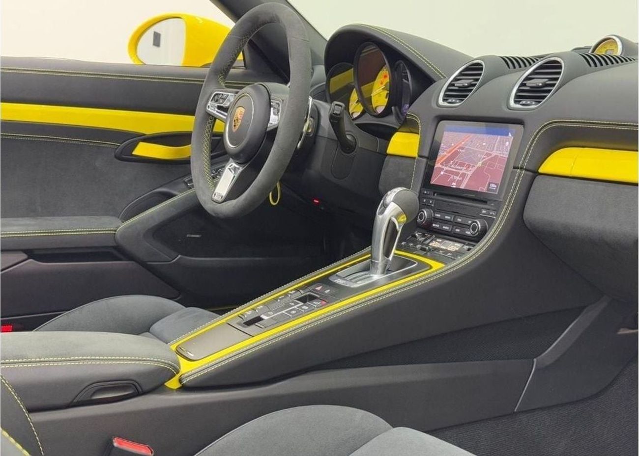 Porsche 718 Spyder RS 2023 Porsche 718 Spyder Cabriolet, March 28 Porsche Warranty, Full Porsche Service History, GCC