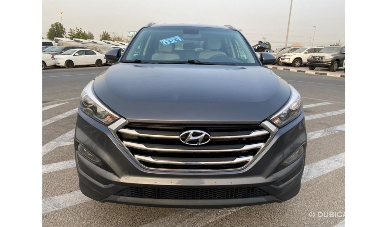 Hyundai Tucson 2018 HYUNDAI TUCSON AWD 2.0L / Mid Option+ / Mint Condition