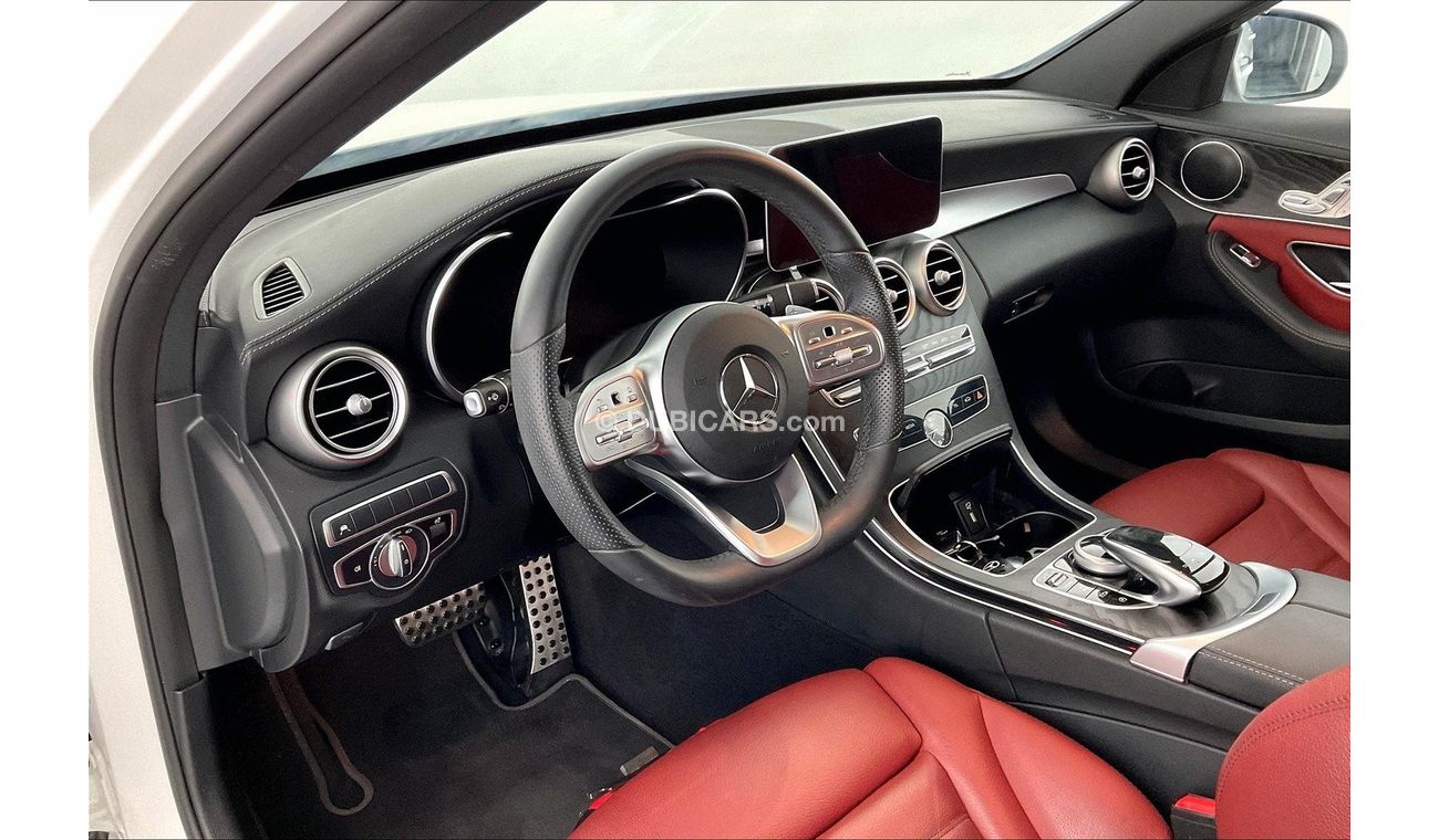 Mercedes-Benz C 200 Premium (AMG Line)