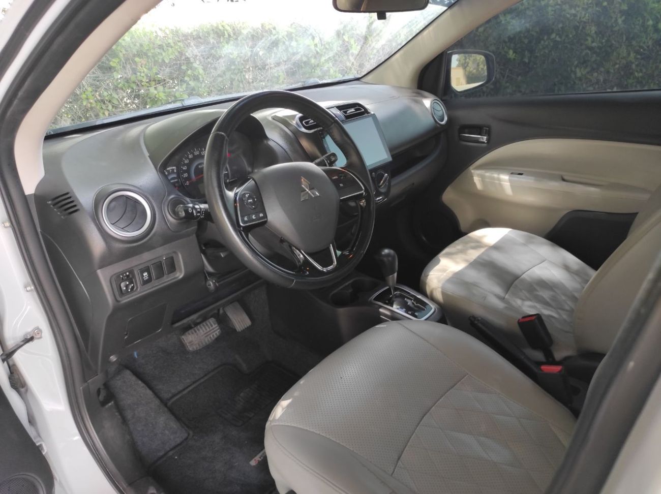 Mitsubishi Attrage GLX Premium 1.2L Mitsubishi Atrage 2021 1.2 full automatic Gcc