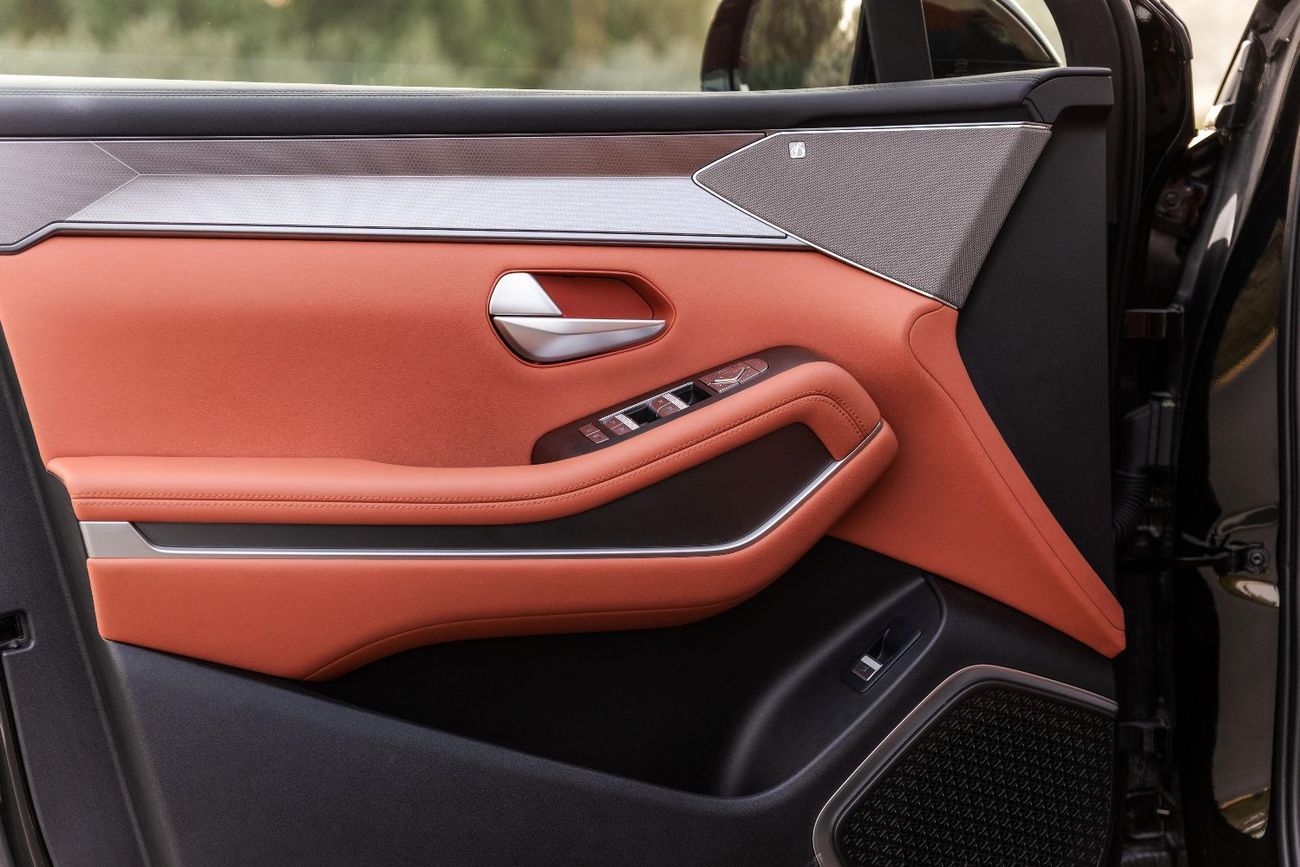 بي واي دي تانغ