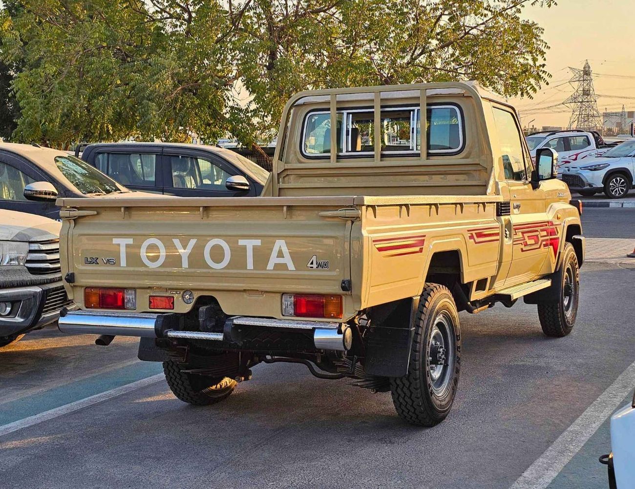 Toyota Land Cruiser Pick Up LX LC79 / SINGLE CABIN / M/T / 4.0L V6 PETROL / 4WD (CODE # LC79)