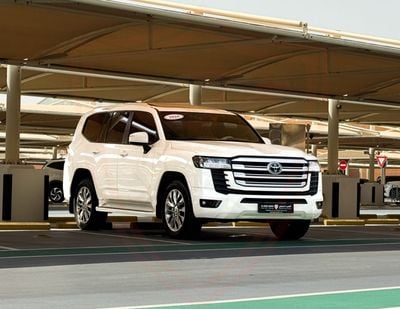 Toyota Land Cruiser GXR Toyota Land Cruiser | 4.0 L | 2024 | GCC | Accident-Free | In Excellent Condition | 4452 P.M