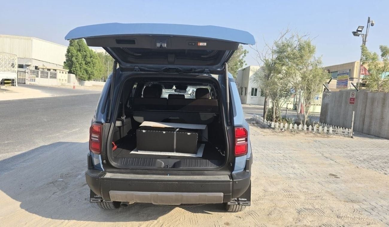 تويوتا برادو TOYOTA PRADO LUXURY PETROL 2.4L V4 AUTOMATIC | 0 KM | 03 - YEARS WARRANTY