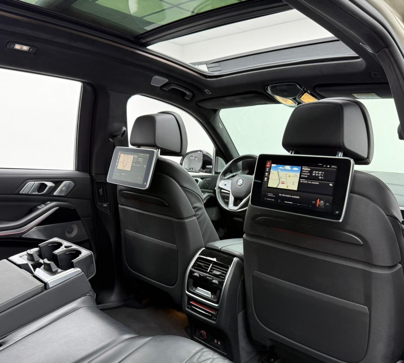 BMW X7 50i 4.4L 2019 BMW X7 xDrive50i, Warranty, Full BMW Service History, 7 Seater, Fully Loaded, GCC