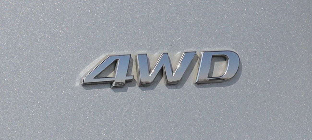 Hyundai Santa Fe GL 2.4L AWD Hyundai Santa Fe 2016, GCC car, in excellent condition, 7 seats, 2.4L, panoramic roof