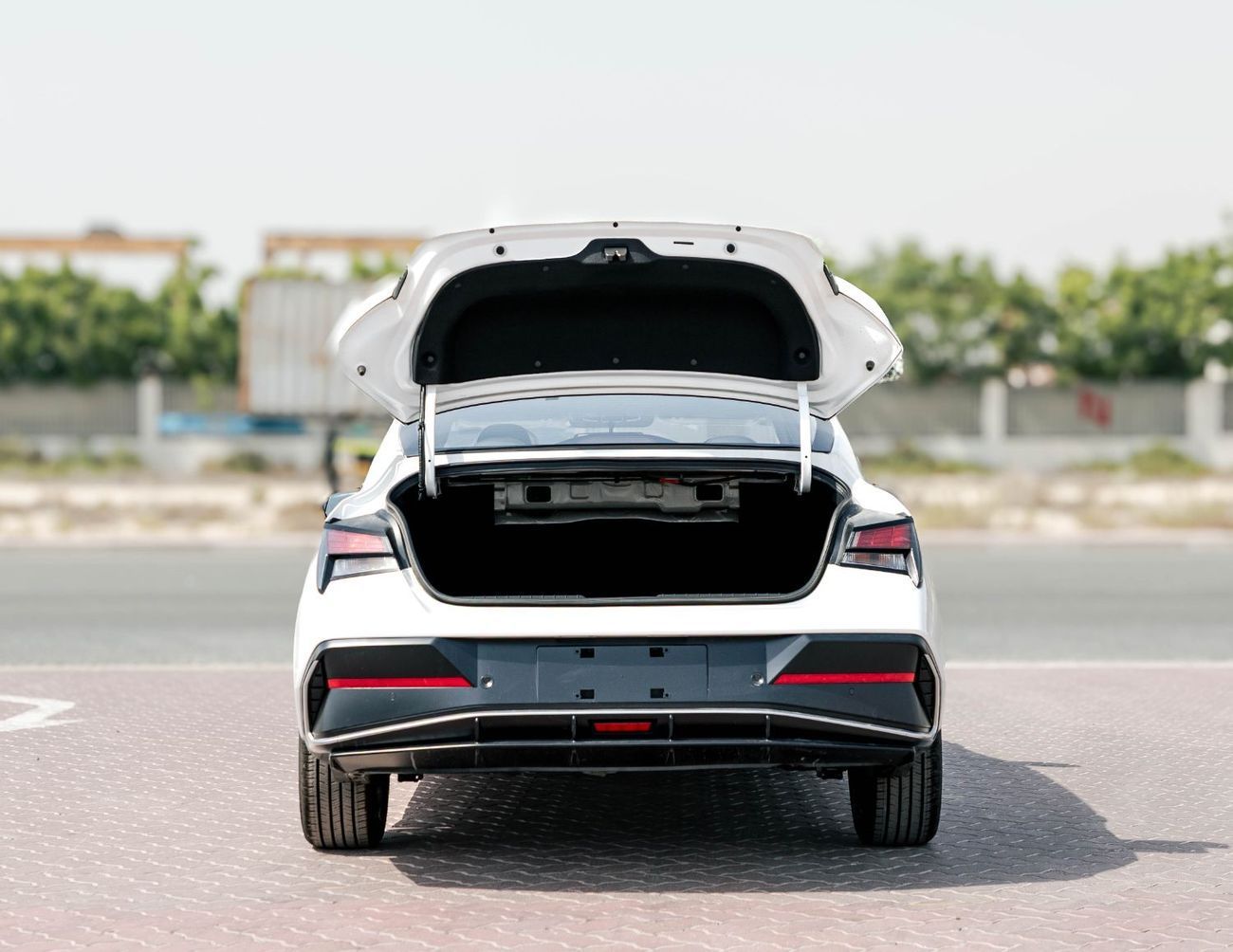 هيونداي إلانترا 2025 Hyundai Elantra GLX Elite 1.5L - White Inside Black | Export Only