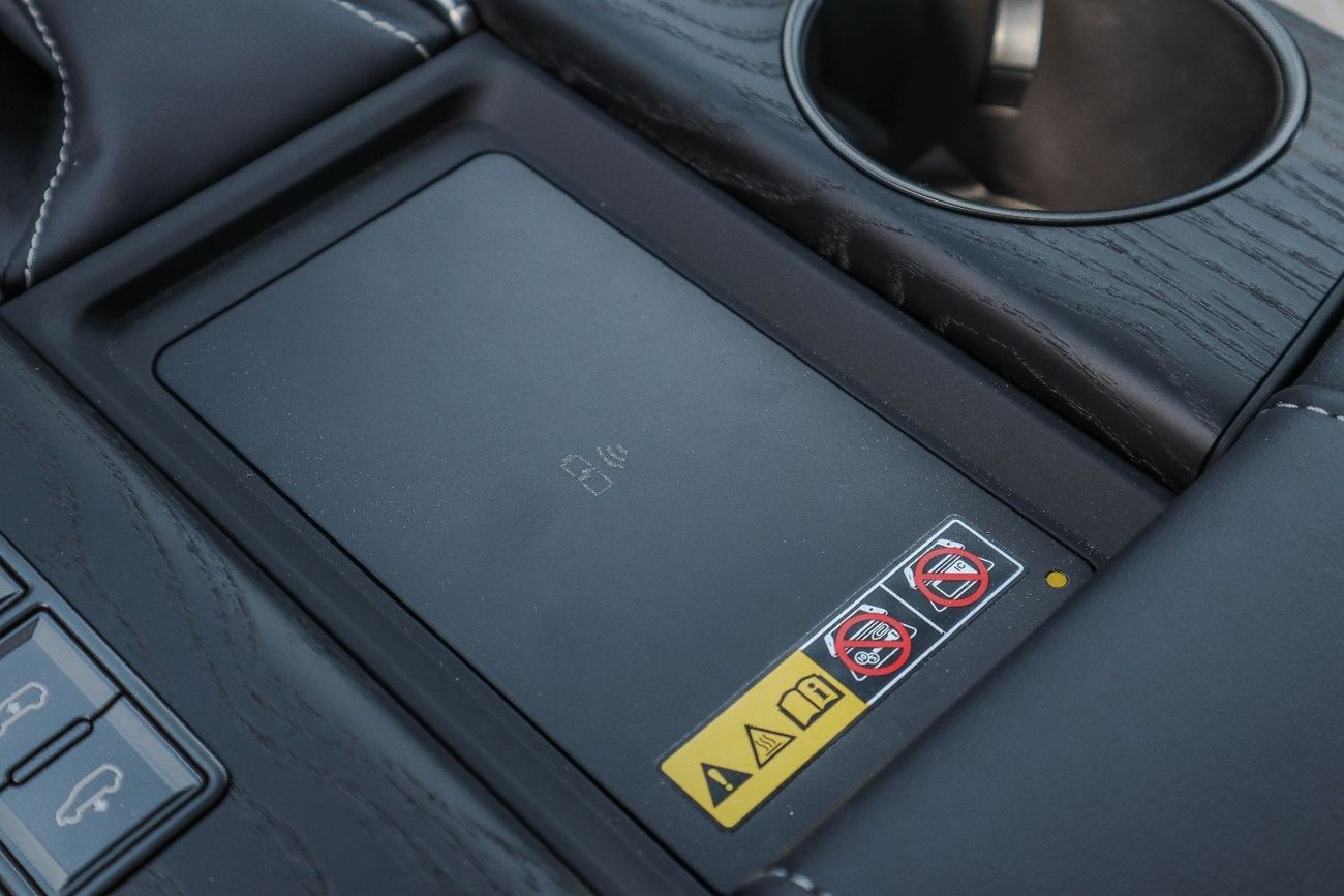 Lexus LX 600 2025 Lexus LX600 (3.5L Twin-Turbo V6, 4WD, Green Color SUV)