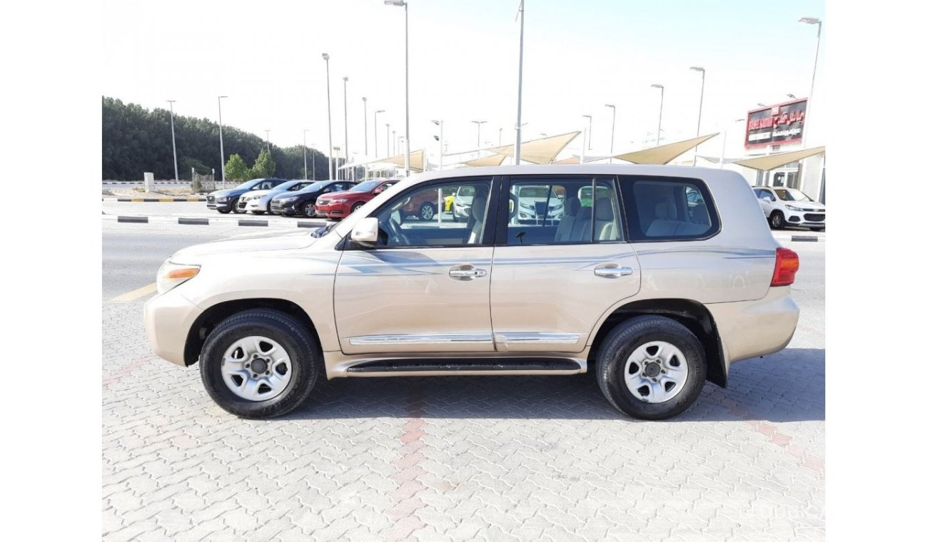 Toyota Land Cruiser Toyota Land Cruiser GCC 2011 sunroof