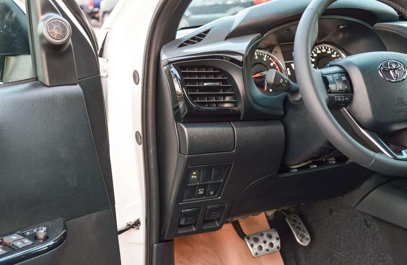 Toyota Hilux GR Sport 4.0L TOYOTA HILUX GR SPORTS 4.0L 4WD PETROL PICKUP 2025