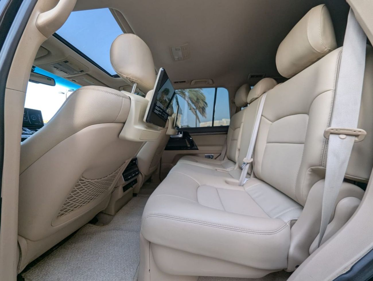 Toyota Land Cruiser Toyota Landcruiser 2015 LHD facelifted to 2025 black colour