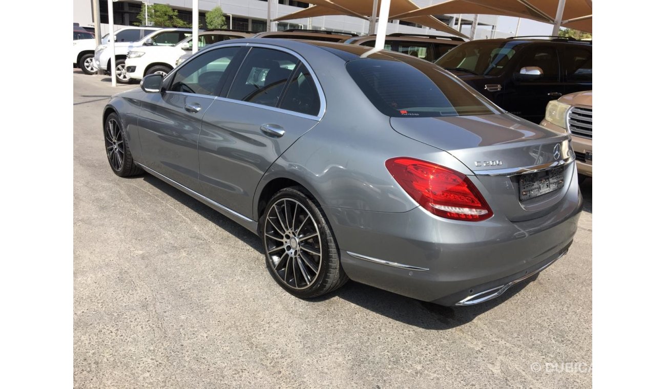 Mercedes Benz C200