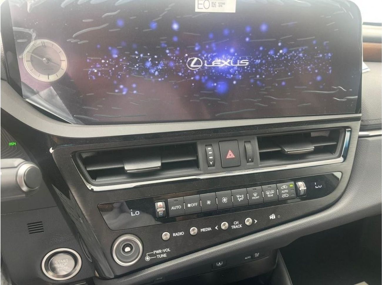 Lexus ES350 3.5 L PETROL V6 2024