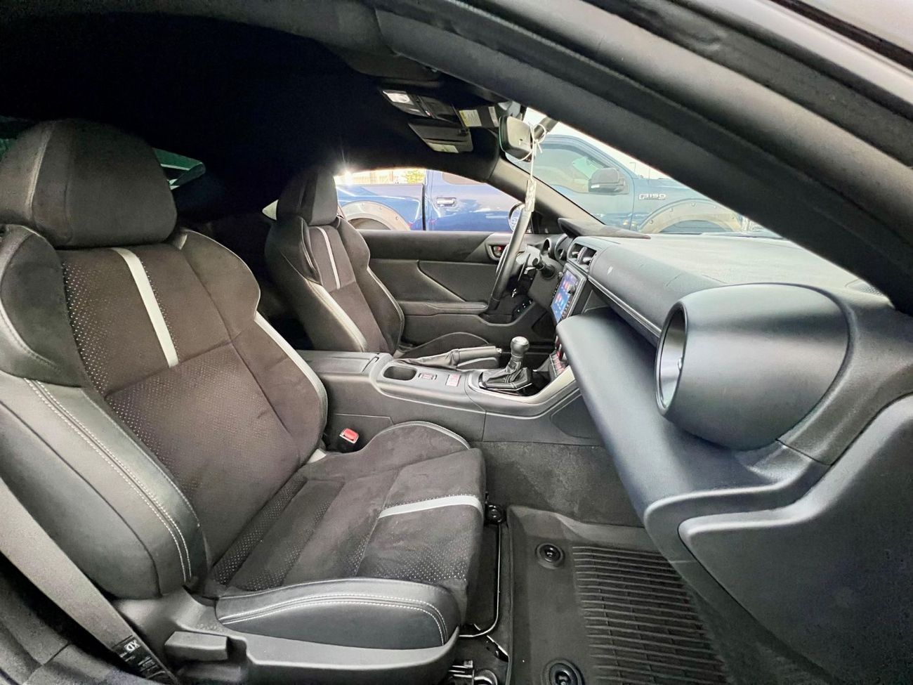 تويوتا 86 GR 2.4L A/T warranty one year bank financie available