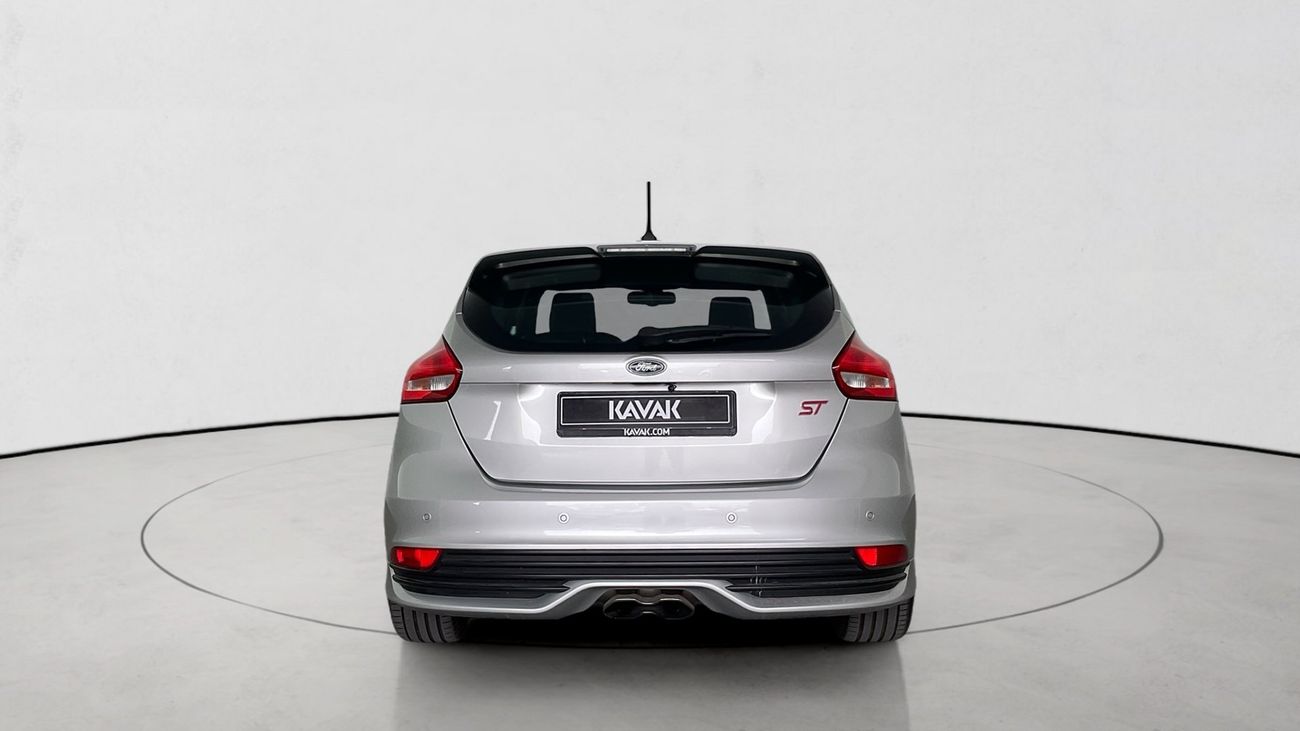 فورد فوكاس ST | upto AED 20,000 Ramadan Discount | شامل الضمان | 0 ﺪﻔﻋﺓ ﺃﻮﻟﻯ