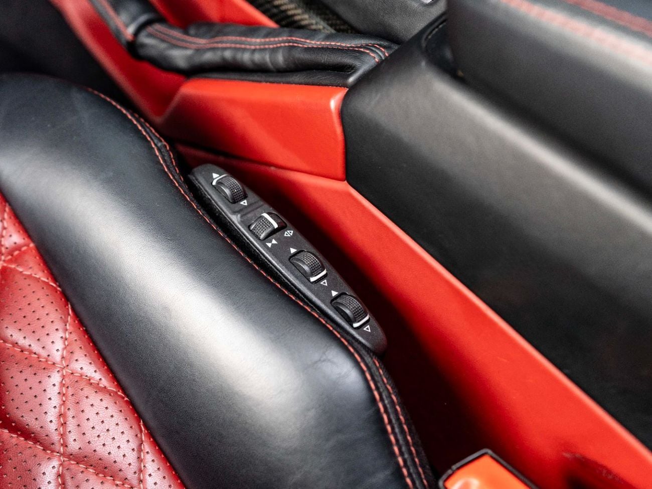 مرسيدس بنز G 63 AMG First Edition 5.5L