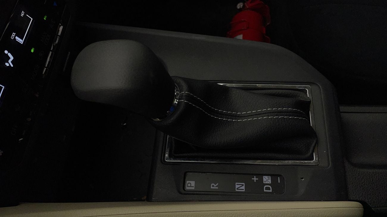 تويوتا يارس E 1.5 | بدون دفعة مقدمة | اختبار القيادة في المنزل