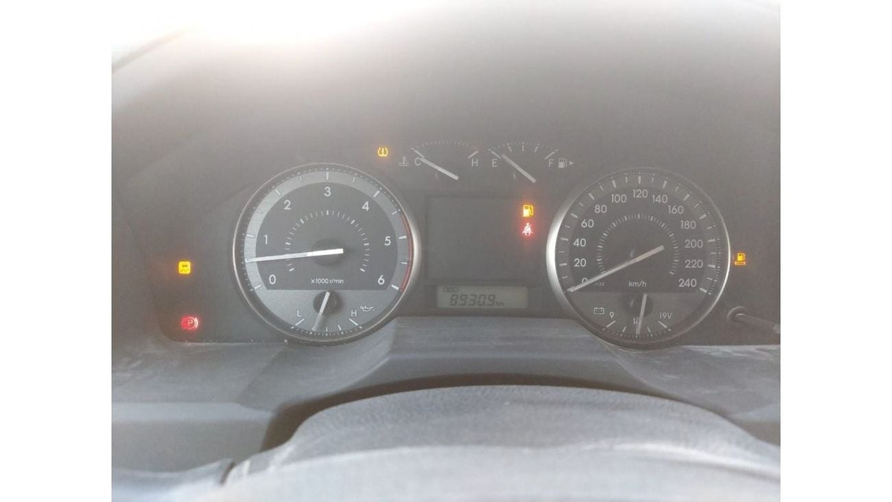 تويوتا لاند كروزر 200 4.5L DIESEL V8 MANUAL TRANSMISSION