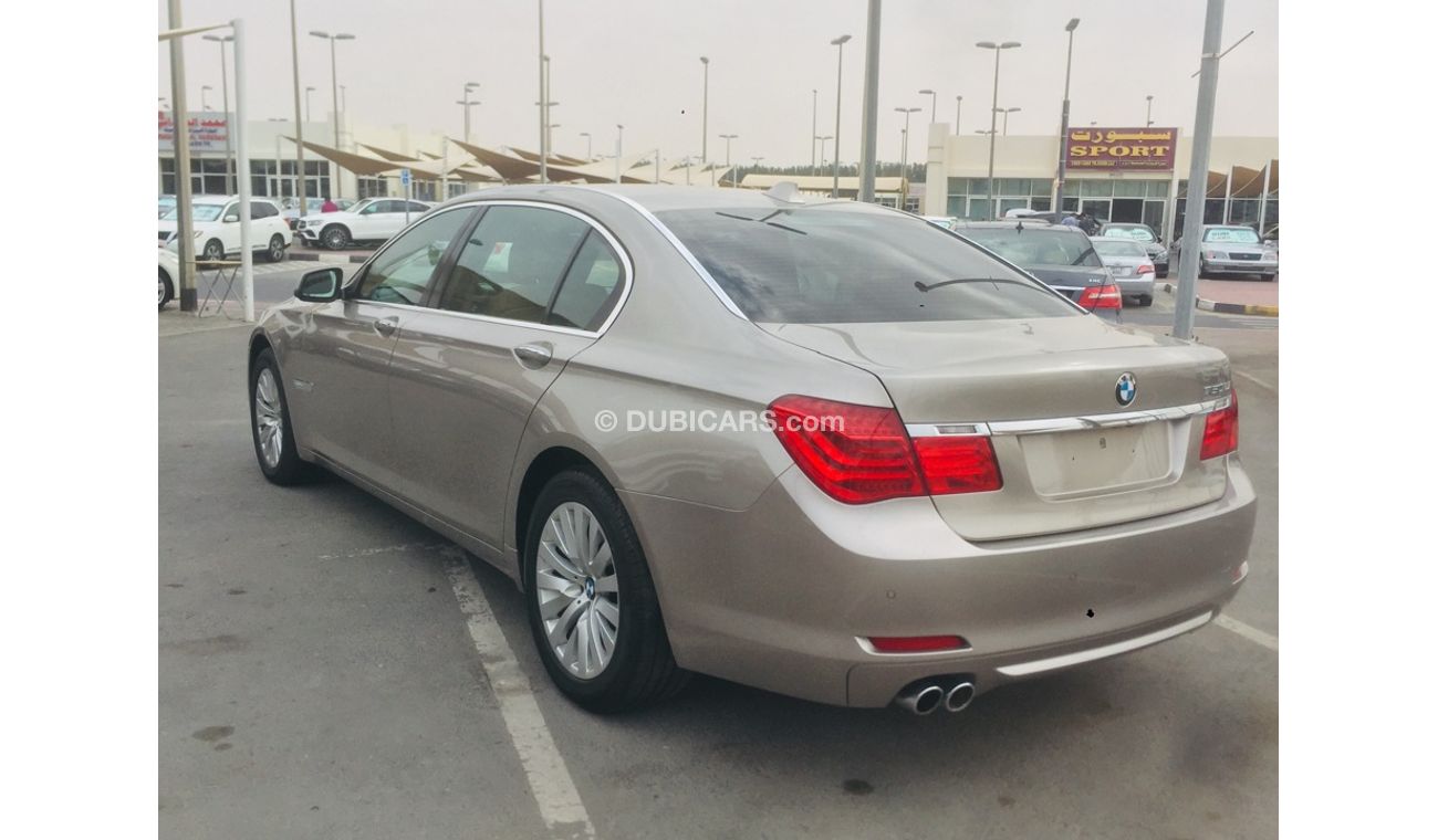 BMW 730Li i model 2012 GCC car prefect condition full service full option low mileage