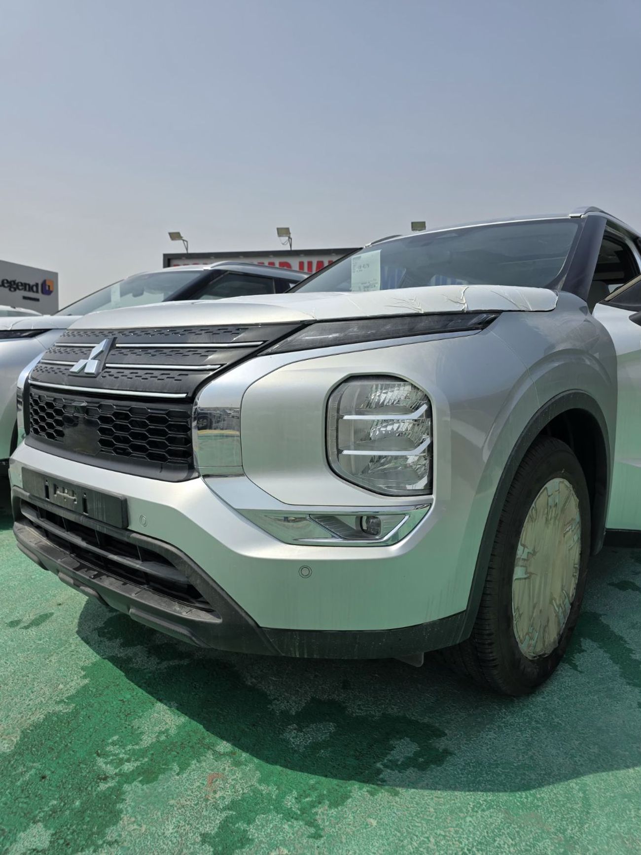 Mitsubishi Outlander GLX Basic 2.4L (5 Seater)