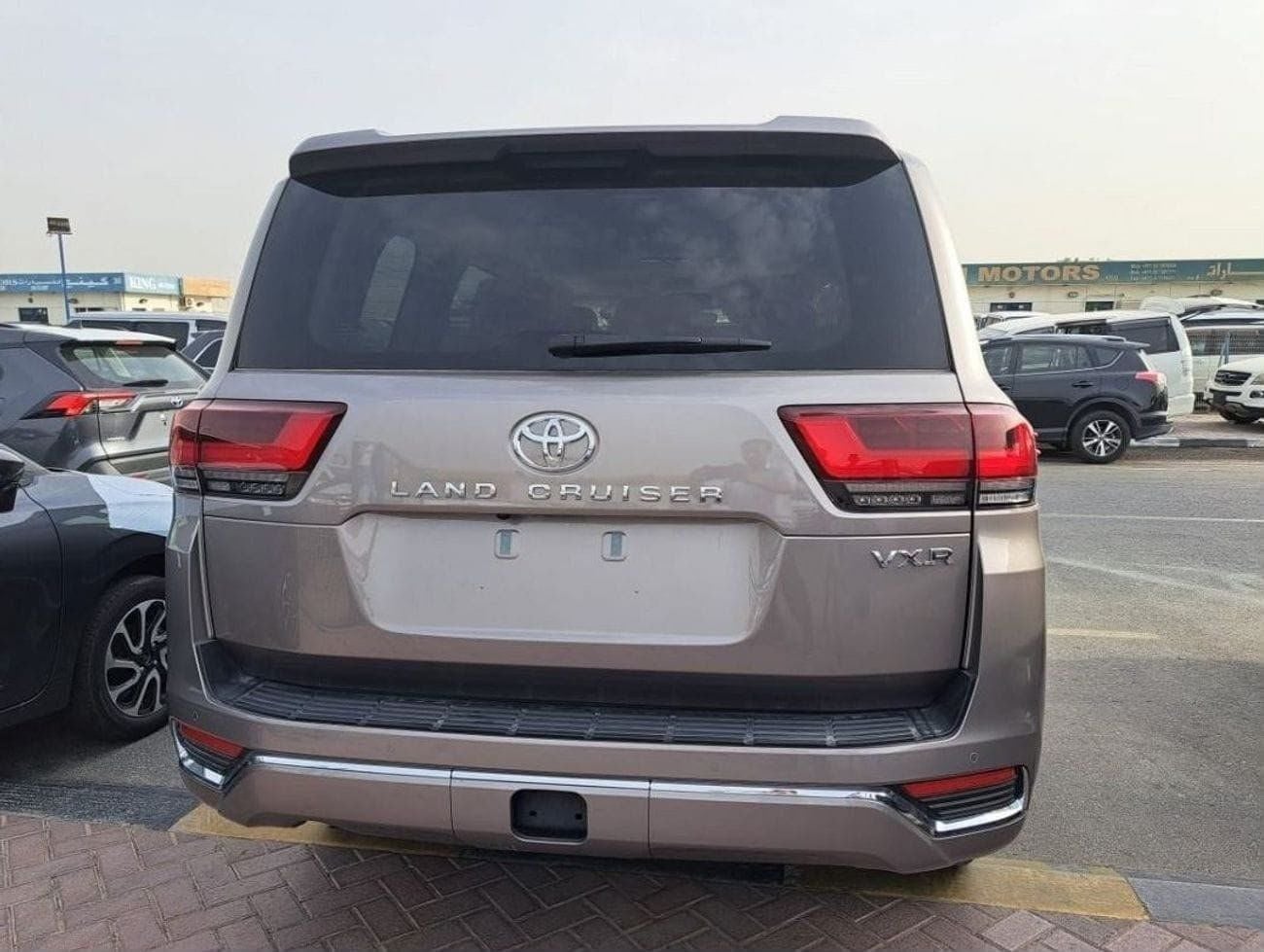 Toyota Land Cruiser VXR