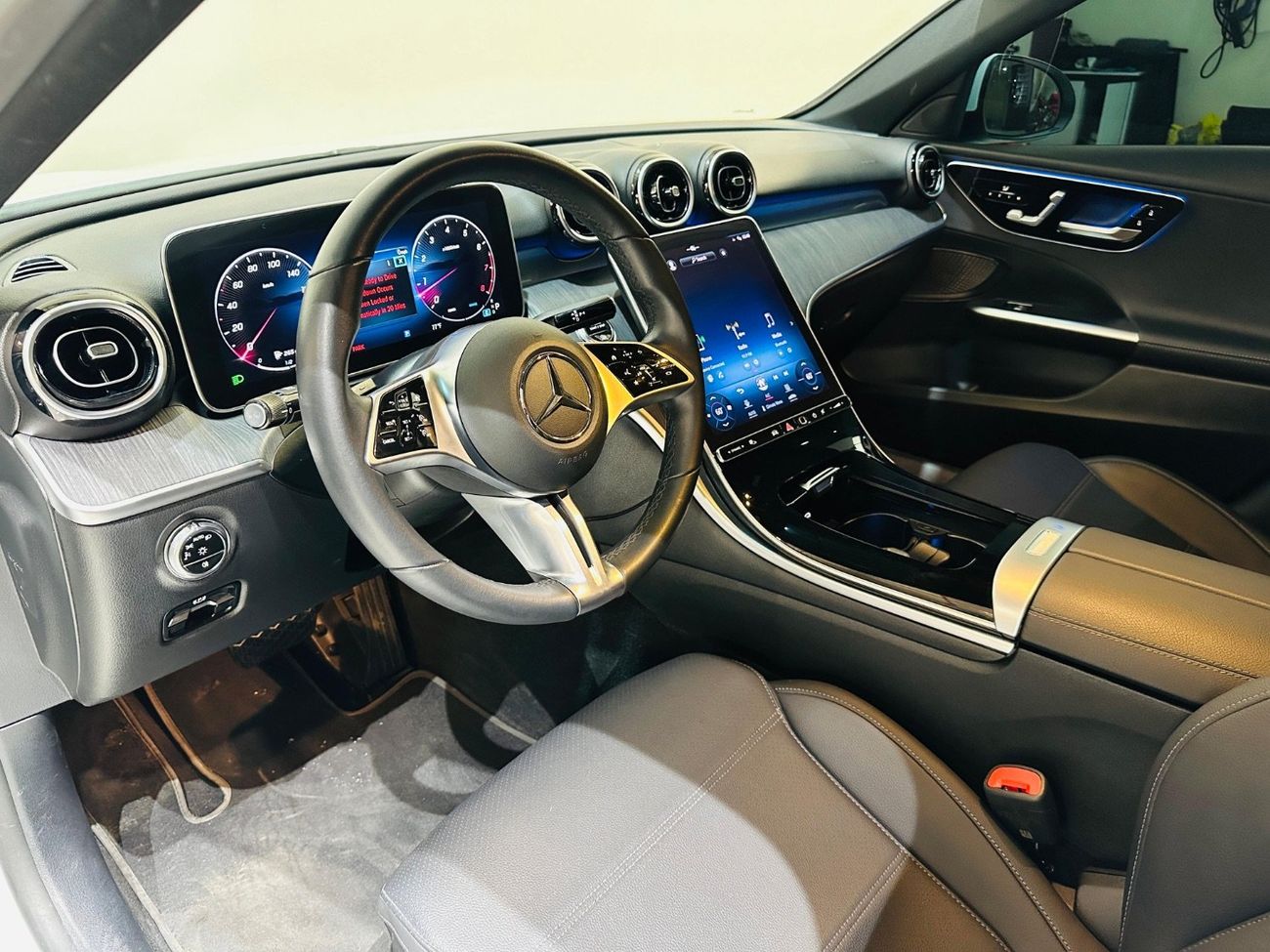 مرسيدس بنز C 300 Full options