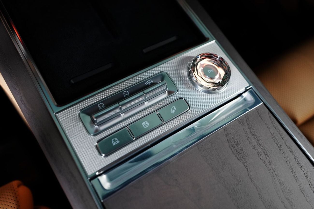 Zeekr 9X ULTRA Brand New-6 Seats-NAIM High End Sound System-The Ultimate Luxury SUV