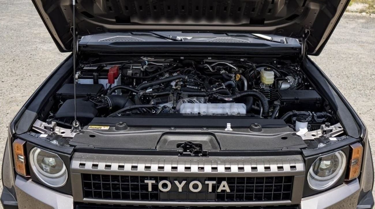 Toyota Prado TOYOTA PRADO 250 2.4P AT FIRST EDITION MY2025 – SAND & GREY ROOF (only for export)