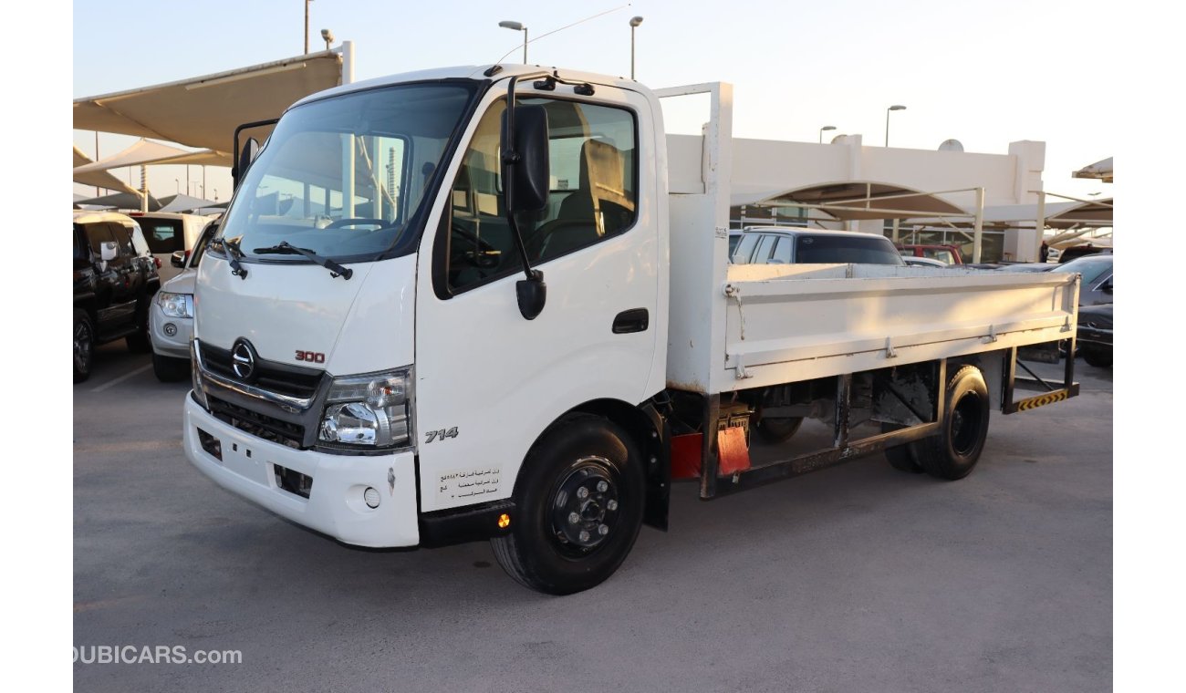 هينو 300 Hino 300 714