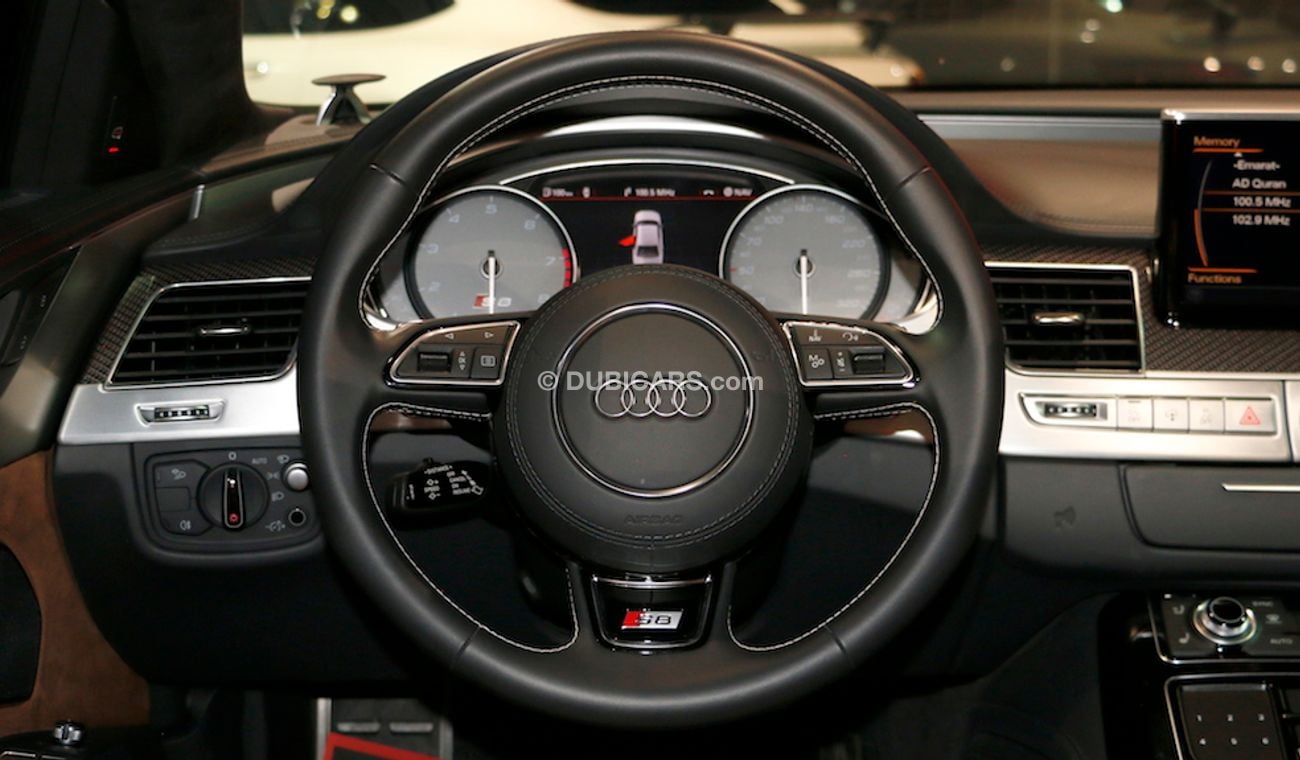 Audi S8 Plus