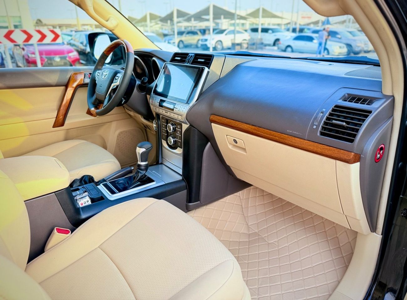 تويوتا برادو 2016 VXR Facelift To 2023 Shape LHD Full Option Top Of The Range Very Clean And Perfect Condition