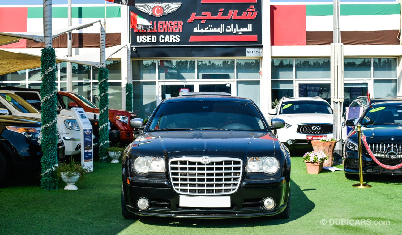 Chrysler 300C Hemi 5.7L With SRT8 Badge