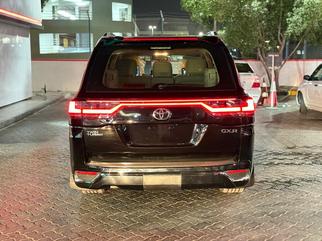 تويوتا لاند كروزر GXR+ 4.0L