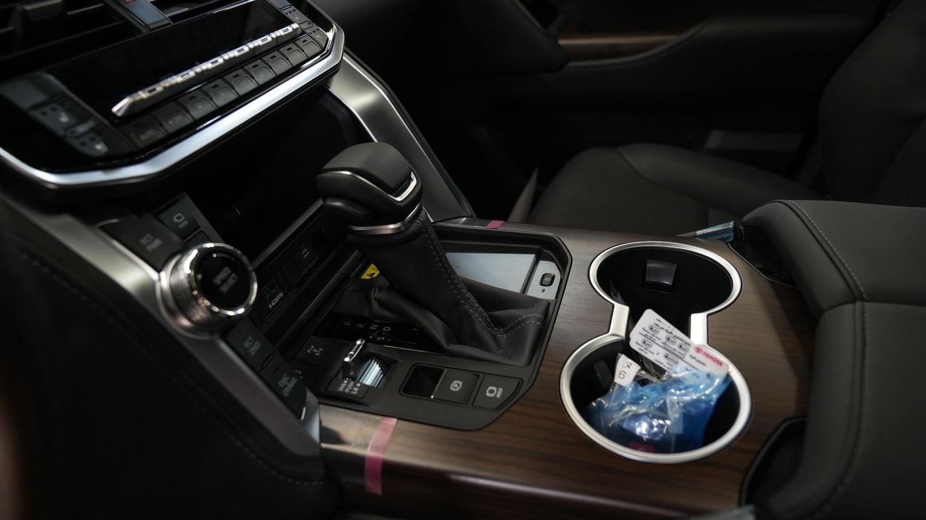 Toyota Land Cruiser VXR