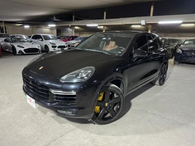 Porsche Cayenne Turbo S 4.8L (570 HP) PORSCHE CAYENNE TURBO S 2017 | FULL SERVICE HISTORY | LAST SERVICE DONE OCT 20