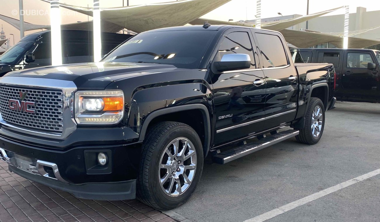 GMC Sierra DENALI مالك واحد بدون صبغ