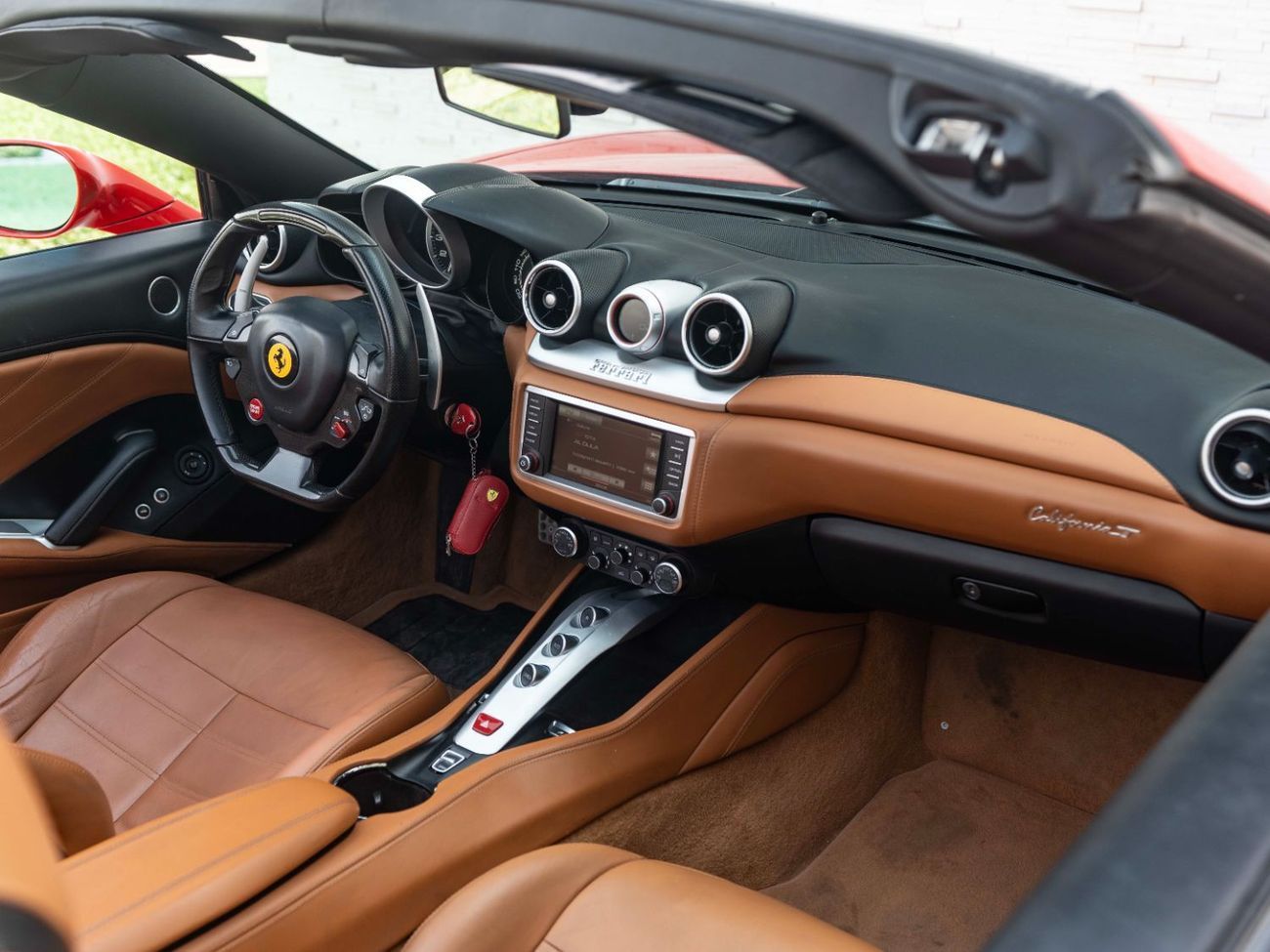 فيراري كاليفورنيا T Std 3.9L (552 HP)