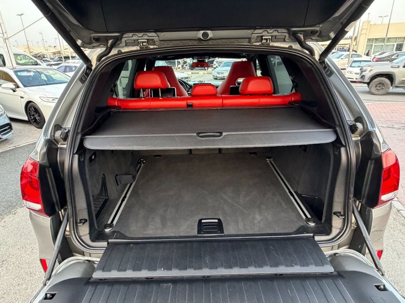 BMW X5 50i Luxury M Sport 4.4L