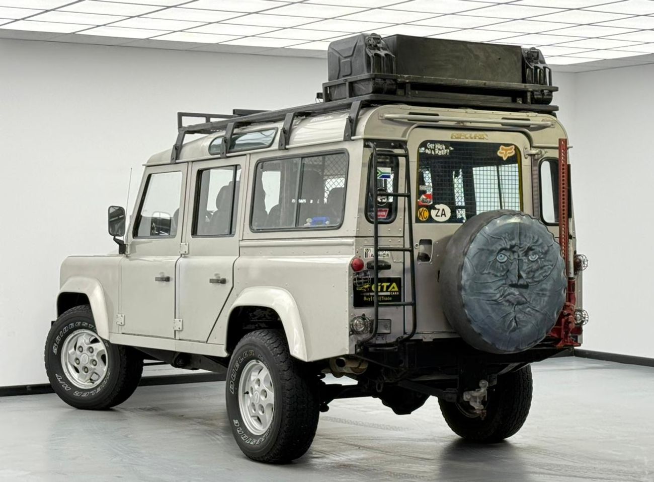 لاند روفر ديفندر 1988 Land Rover Defender ,Excellent Condition ,GCC